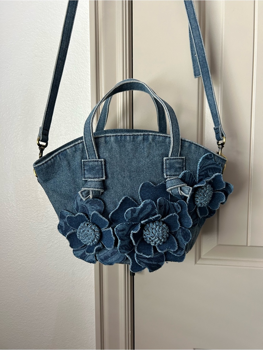 Patricia Nash corallina small tote crossbody bag folora denim - Picture 2 of 9